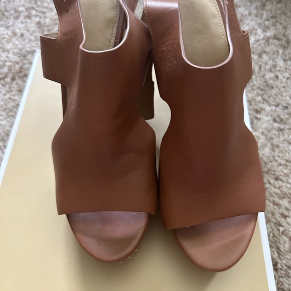 Michael Kors Josephine Wedge shoe size 9 - Picture 2 of 7